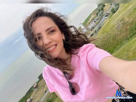 amelia-meili flirt4free performer My name os Amelia and i prefer to move in life and don't stay on 1 place 