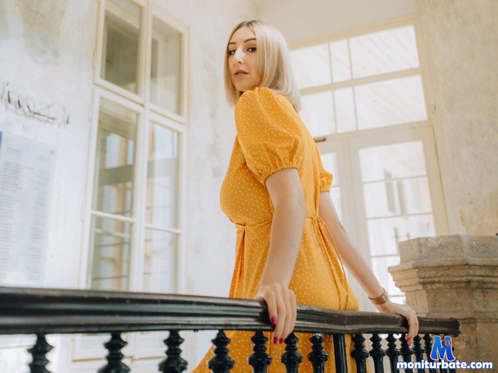 vicky-dushes Flirt4free performer Nipple Play Role Play/Costumes Boss / Secretary Dirty Talk Master / Slave Student/Teacher Face Sitting Orgasm Control/Denial Sugar Daddy Teasing Breast Play