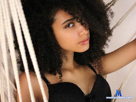 lyra-valenne flirt4free performer I may be shy and delicate, but once you take control, I become your sweetest addiction.