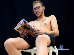bryan-ryze flirt4free livecam show performer you welcome to my room, you will have fun a lot with me