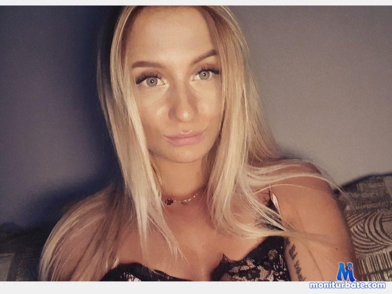 lena-giles Flirt4free performer 