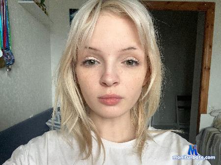 rosalba-storton flirt4free performer Hello im Kira! Im very horny girl!