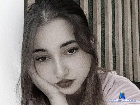 ora-byrd flirt4free performer Hi sweet! we want play! Play with us pls!