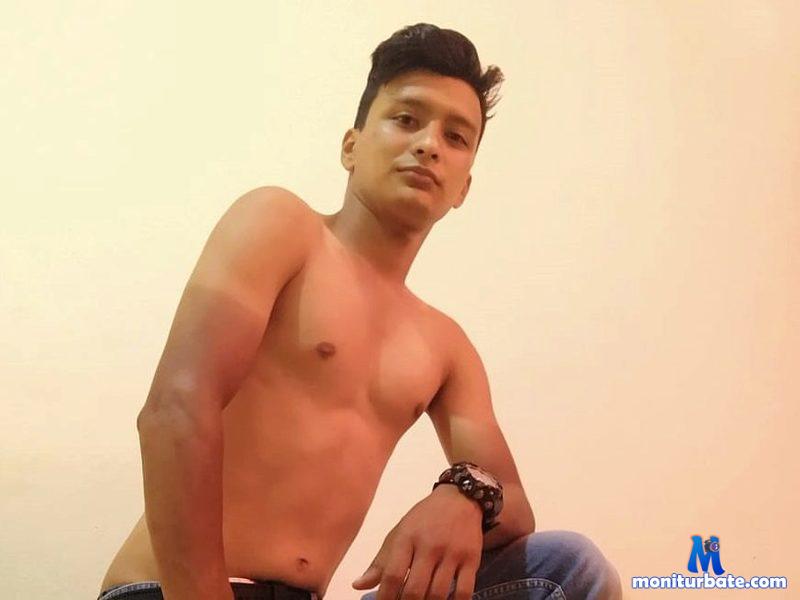buck-walker Flirt4free performer Nipple Play Boss / Secretary Master / Slave Whip Tickler Tickling Armpit