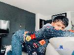 lenno-cherokee flirt4free livecam show performer Surely we have many things in common, what do you think if we dare to find out?