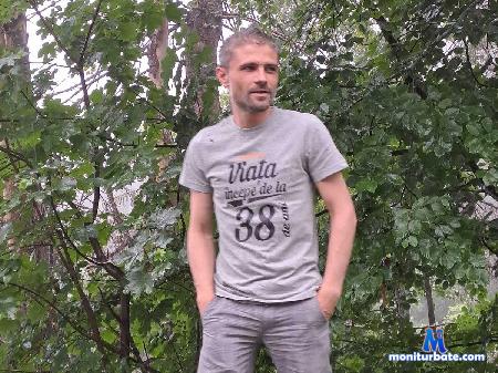 gabriel-wolf flirt4free performer Enjoy Life