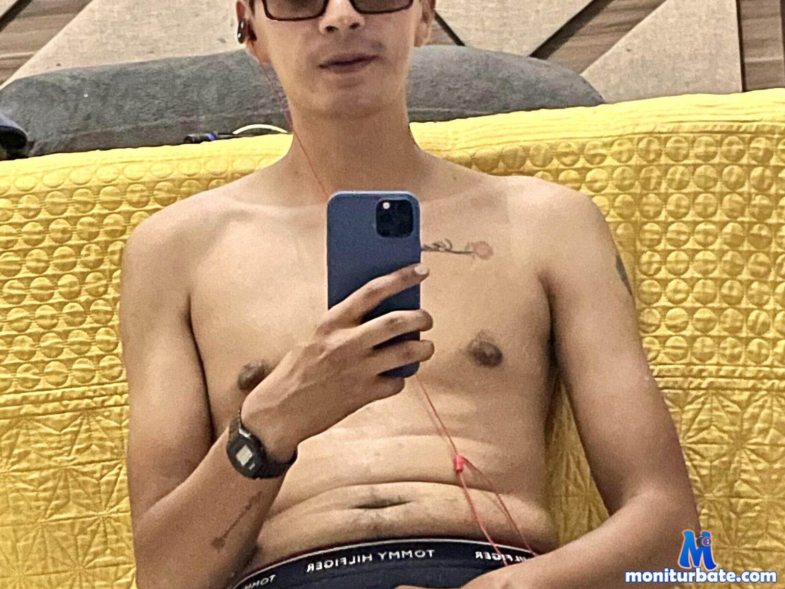 morgan-flix Flirt4free performer Anal Role Play/Costumes Dirty Talk Domination Jerk off Instruction Sugar Daddy Bad Cop/Good Cop Smoking Muscle Worship