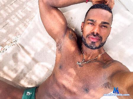 edwar-brown flirt4free performer Muscular, sexy, and confident. a man who knows how to treat you right.