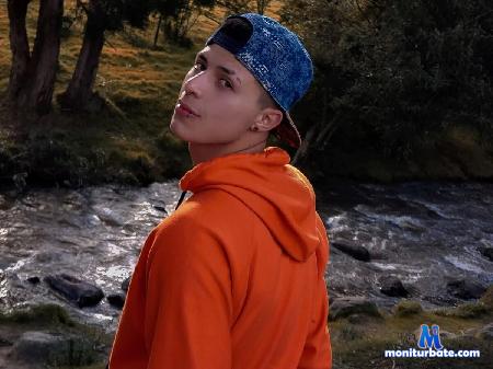 saturno-candy flirt4free performer come have fun and be happy with me