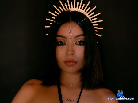 amelia-vasco flirt4free performer I can be docile or I can be tough, it's up to you.