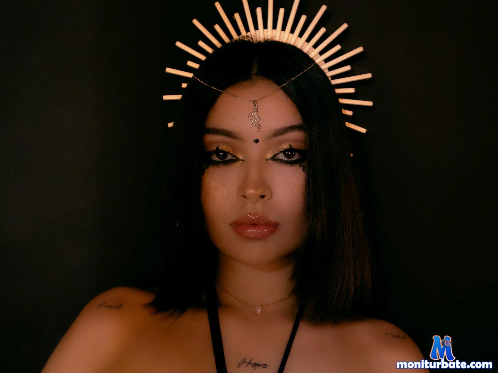amelia-vasco Flirt4free performer Role Play/Costumes Doctor / Nurse Master / Slave Student/Teacher Vibrator Whip Slaves Legs Piercings and Tattoos Tickler
