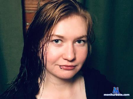 lara-harris flirt4free performer I can be that school friend you wanted to fuck so badly : 