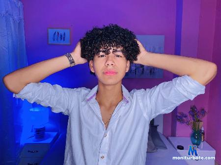 axel-curls flirt4free performer I want you to punish me with all the power of your passion