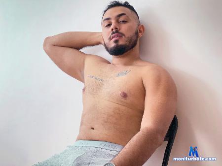 hassan-hunt flirt4free performer Let me be your soulmate, we can live a new adventure every day, I am a bit of both angel and devil.