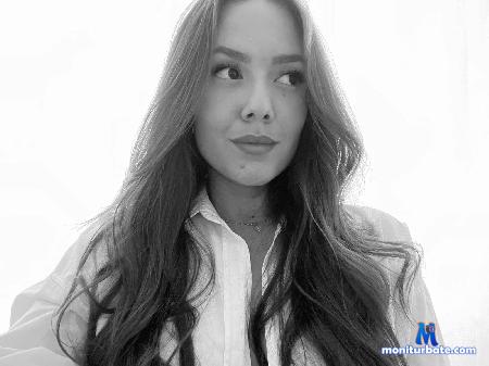 sophiee-w flirt4free performer I am a book, you decide which chapter you read. Welcome!