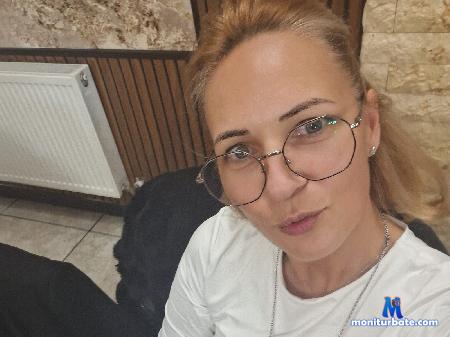 ania-brown flirt4free performer 