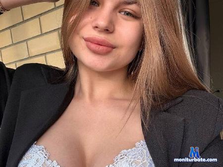 mellissa-piggott flirt4free performer Hi sweet! we want play! Play with us pls!