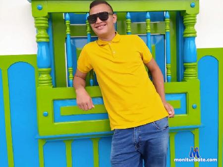 andre-chavalier flirt4free performer hello guys I'm new here, I'm waiting for your support and in return you will receive all my love