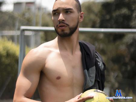 alexiis-sach flirt4free performer Decidido y arriesgado, nacido para complacer y ser complacido, te atreves?