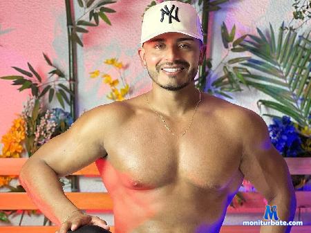 samuel-connor flirt4free performer Follow your dreams, I know that from now on you will find me there.