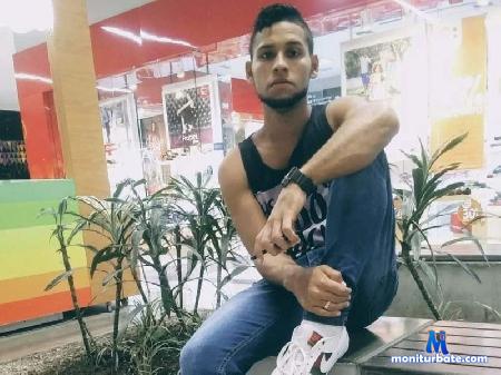 gregory-anuel flirt4free performer welcome to my room