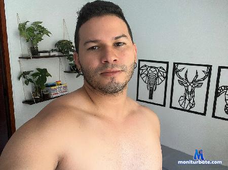 tim-mora flirt4free performer I'M Tim, I'm as naughty as my name describes, let's play