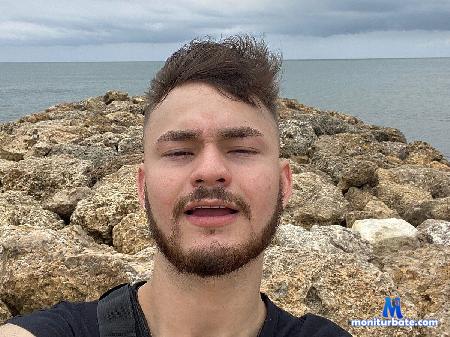 jacob-real flirt4free performer I'm just a hairy boy who really wants to show the world that I'm capable of anything!!