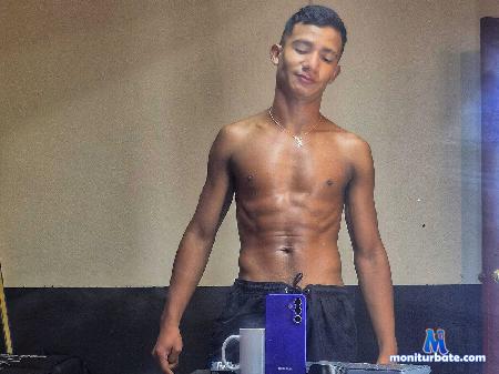 theo-stone flirt4free performer Love without fear, without shame, without limits: the purest love is the one that is lived.