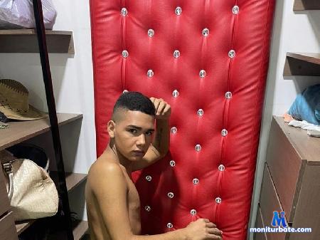 jay-harrtt flirt4free performer funny young man 