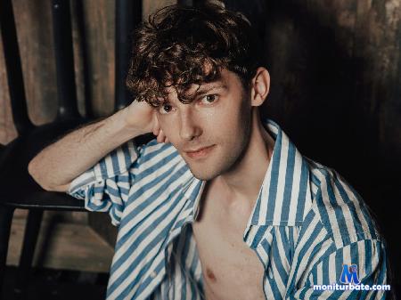 christopher-niss flirt4free performer Hey boys, lets get fun together :)