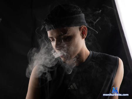 valentino-t flirt4free performer get the sky with my jerk off