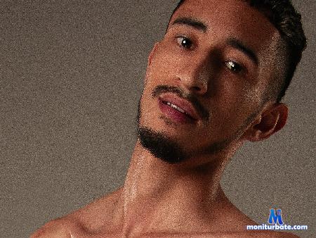lucien-duval flirt4free performer Slim, sexy &amp; versatile, your playful boy next door with a naughty side.