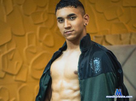 yesid-lewis flirt4free performer I like to warm up the moment, I am very horny, I like to be dominant, and I am open to everything
