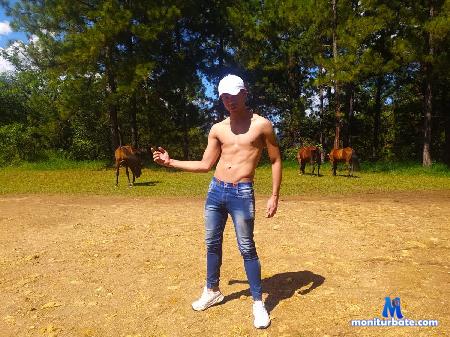 nilton-hilton flirt4free performer Latin boys