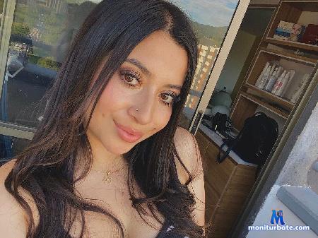 amber-evanzz flirt4free performer 