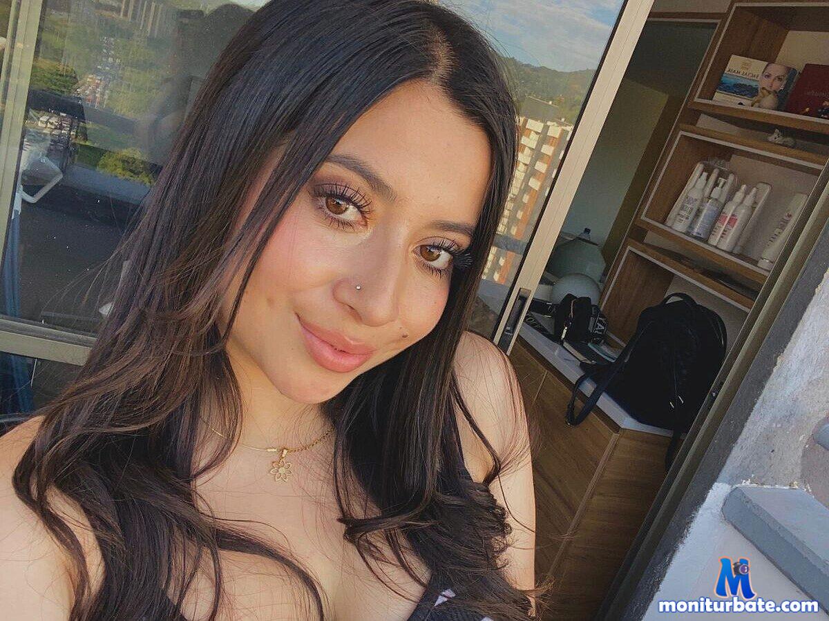 amber-evanzz Flirt4free performer 
