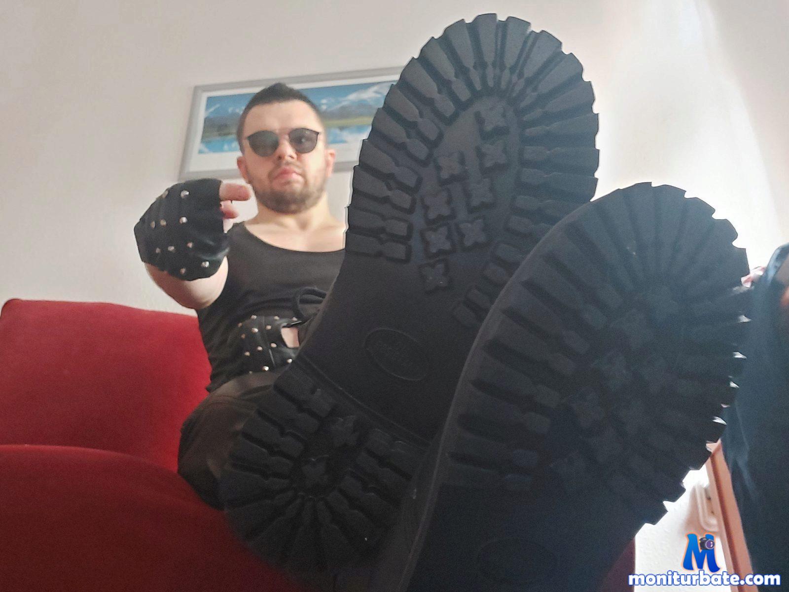 master-tim Flirt4free performer Feet Nipple Play Role Play/Costumes Boss / Secretary Dirty Talk Master / Slave Butt Plug Domination Nipple Clamps Whip Humiliation Tickler Spanking Tickling Leather Trampling Armpit Muscle Worship