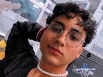 harry-daft flirt4free livecam show performer Sex is a world full of opportunities for pleasure