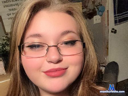ana-striker flirt4free performer I love my job