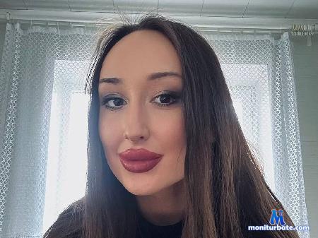 elwine-acreman flirt4free performer Hi sweet! we want play! Play with us pls!