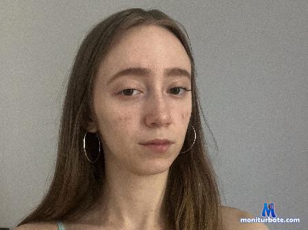 tatyana-lavear flirt4free performer Hi sweet! we want play! Play with us pls!