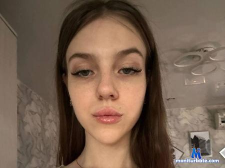 twanda-lunstrum flirt4free performer Hi sweet! we want play! Play with us pls!