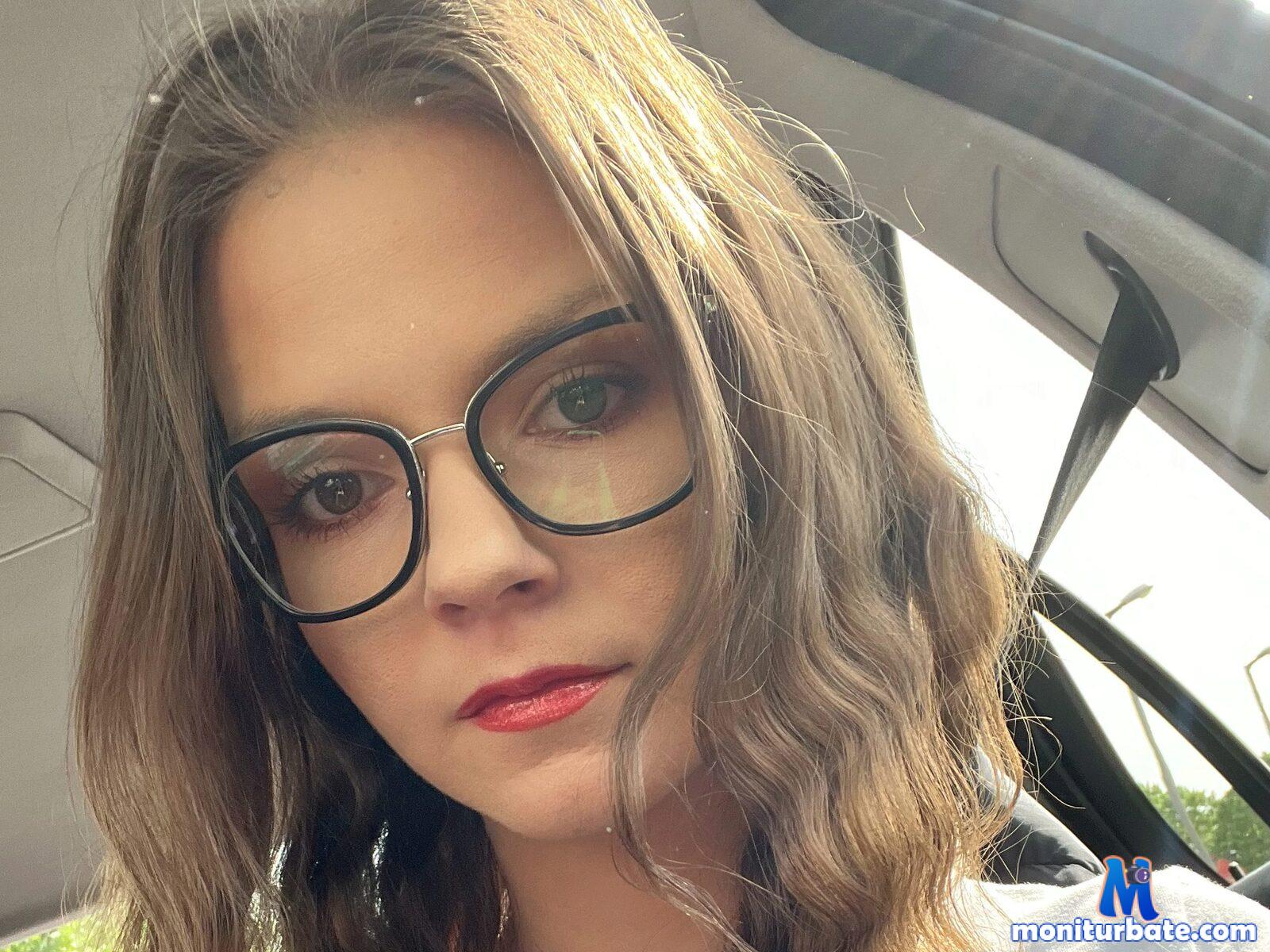 gisele-hottest Flirt4free performer Doctor / Nurse Service Worker/Housewife Student/Teacher Handcuffs Nun/Priest Coach/Trainee Gender Play Cosplay Flight Attendant/Pilot Crop