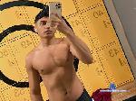 joe-robust flirt4free livecam show performer latin guy with a great hot body