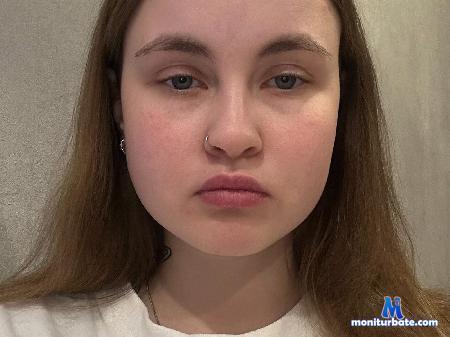 collette-mctighe flirt4free performer Hi sweet! we want play! Play with us pls!