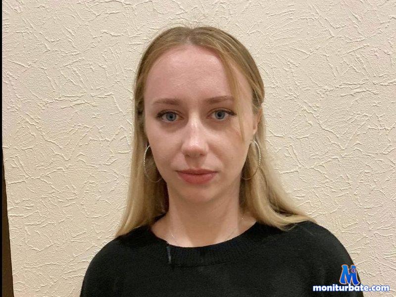 verginia-blondi Flirt4free performer Nipple Play Boss / Secretary Dirty Talk Service Worker/Housewife Student/Teacher Handcuffs Nipple Clamps Whip Coach/Trainee Spanking Ball Gag