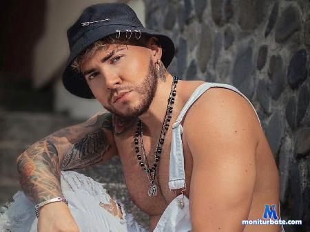 milan-klein flirt4free performer Hi, welcome to my room!