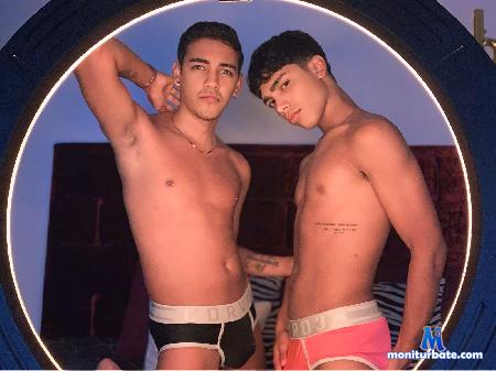 raymond-and-pablo flirt4free performer 2 Latinos horny guys, new here