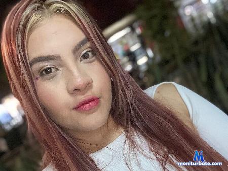 arianaa-gomez flirt4free performer Picara, sweet and a little wild!