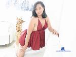 pennelope-murphie flirt4free livecam show performer morena alta cabello negro corto de ojos cafés   